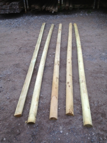 SECONDS 3.66x100mm Half Round Rail (12'x4")GREEN TREATED